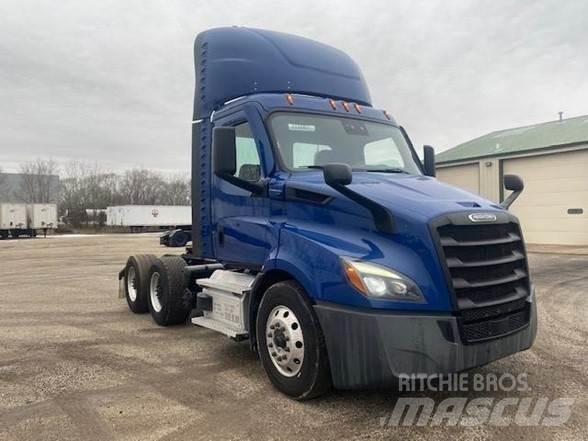 Freightliner CASCADIA 116 Prime Movers