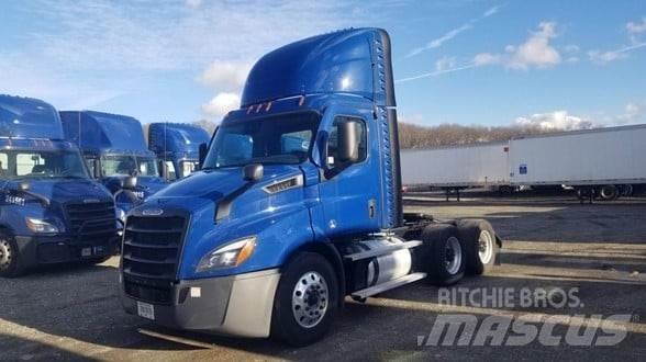 Freightliner CASCADIA 116 Prime Movers