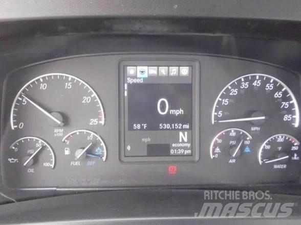 Freightliner CASCADIA 116 Prime Movers