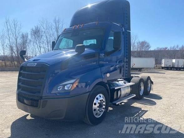Freightliner CASCADIA 116 Prime Movers