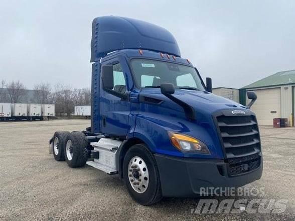 Freightliner CASCADIA 116 Prime Movers