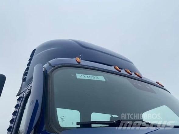 Freightliner CASCADIA 116 Prime Movers