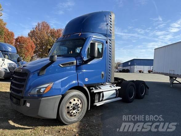 Freightliner CASCADIA 116 Prime Movers