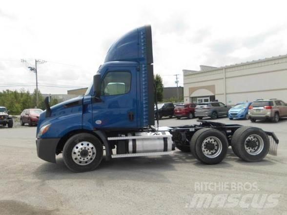 Freightliner CASCADIA 116 Prime Movers