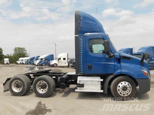 Freightliner CASCADIA 116 Prime Movers