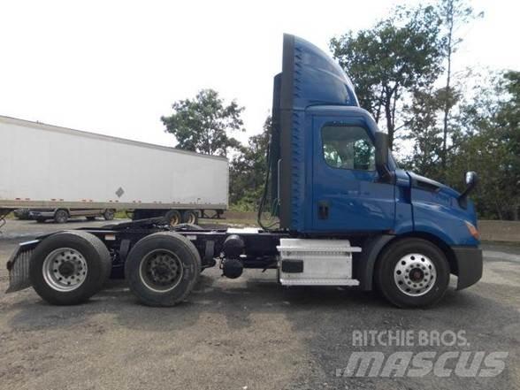 Freightliner CASCADIA 116 Prime Movers