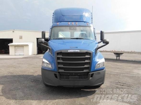 Freightliner CASCADIA 116 Prime Movers
