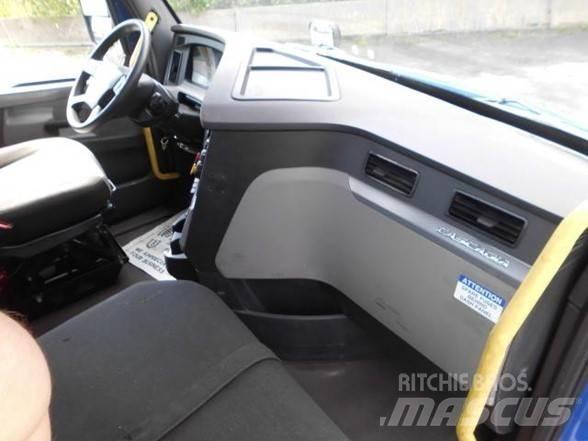 Freightliner CASCADIA 116 Prime Movers