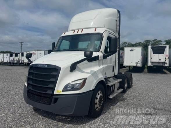 Freightliner CASCADIA 116 Prime Movers