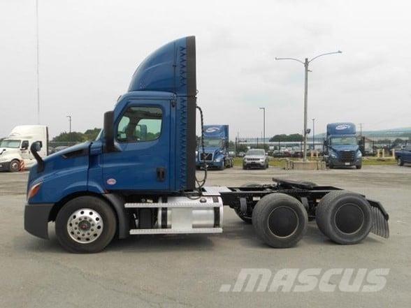 Freightliner CASCADIA 116 Prime Movers