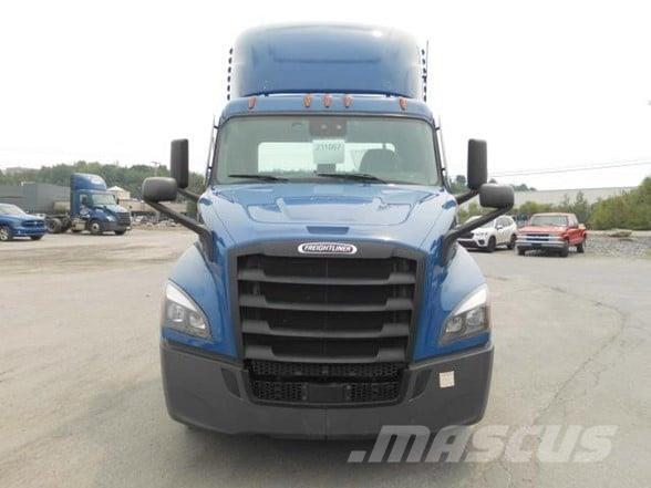 Freightliner CASCADIA 116 Prime Movers