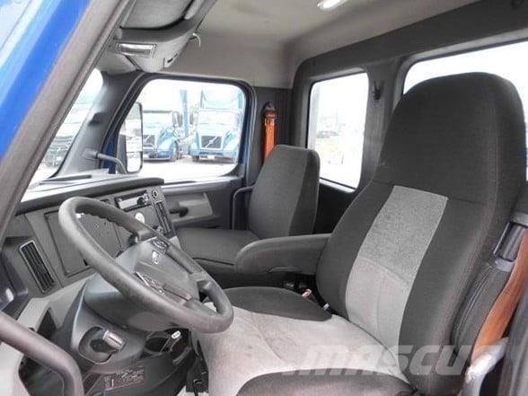 Freightliner CASCADIA 116 Prime Movers