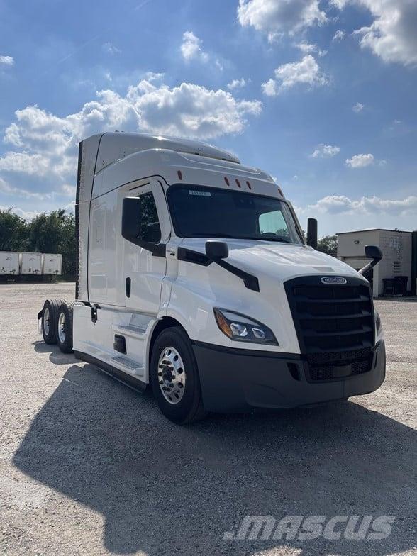 Freightliner CASCADIA 116 Prime Movers