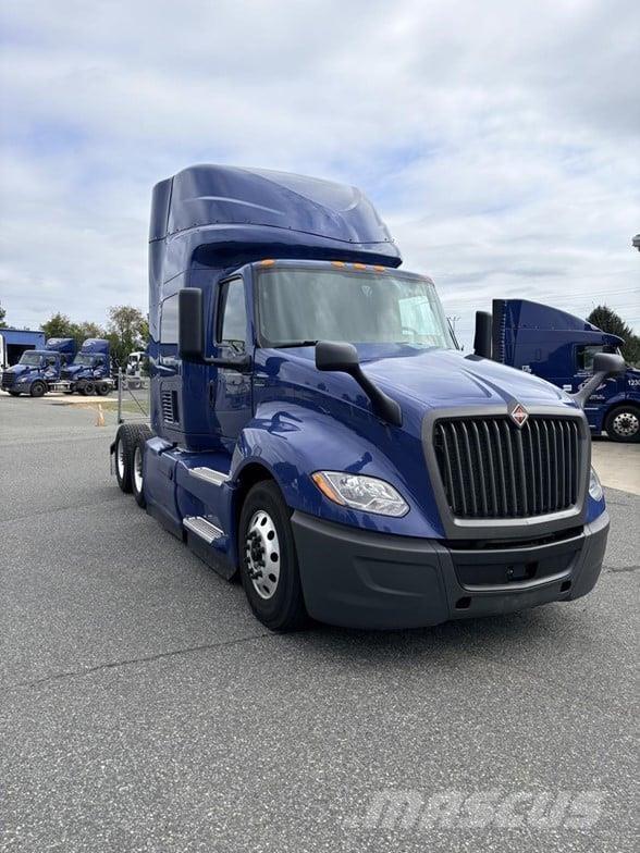 International LT Prime Movers