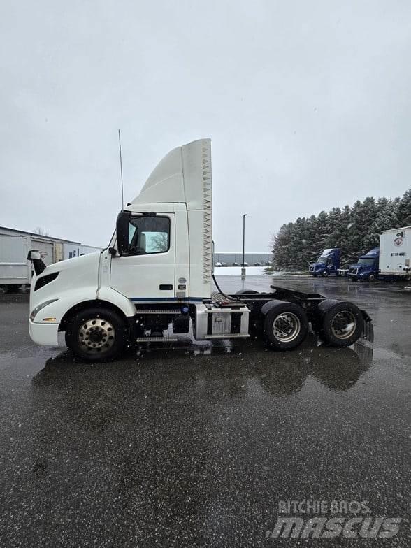 Volvo VNR64T300 Prime Movers
