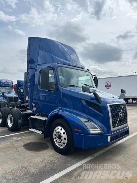 Volvo VNR64T300 Prime Movers