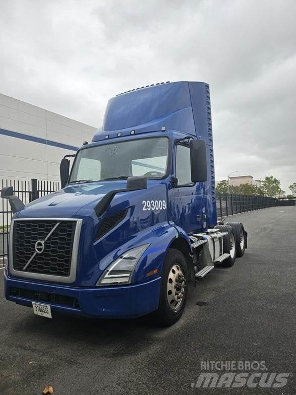 Volvo VNR64T300 Prime Movers