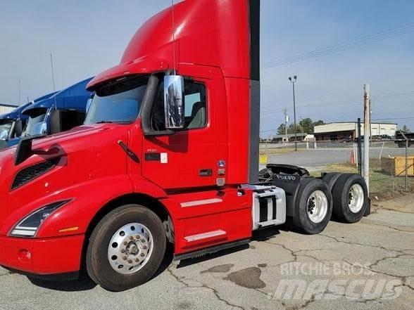 Volvo VNR64T300 Prime Movers