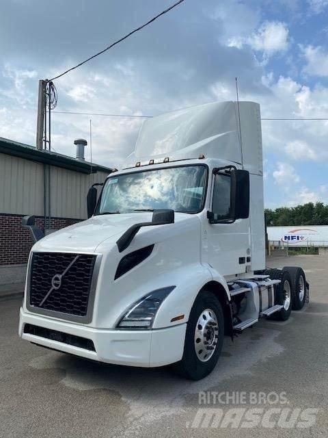 Volvo VNR64T300 Prime Movers
