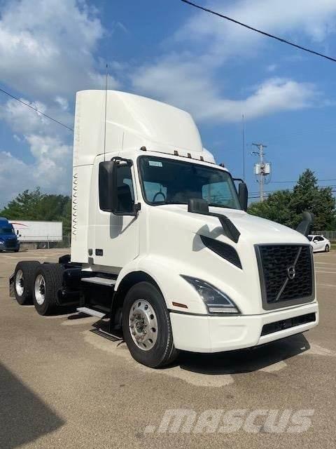 Volvo VNR64T300 Prime Movers