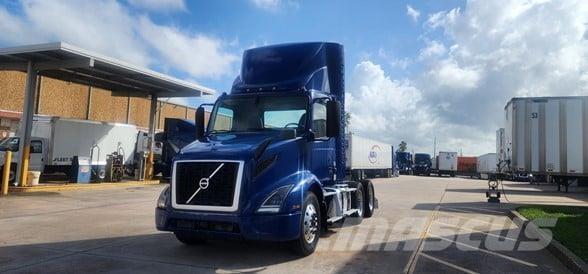 Volvo VNR64T300 Prime Movers