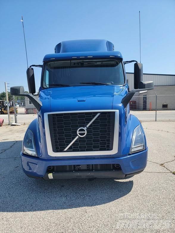 Volvo VNR64T640 Prime Movers