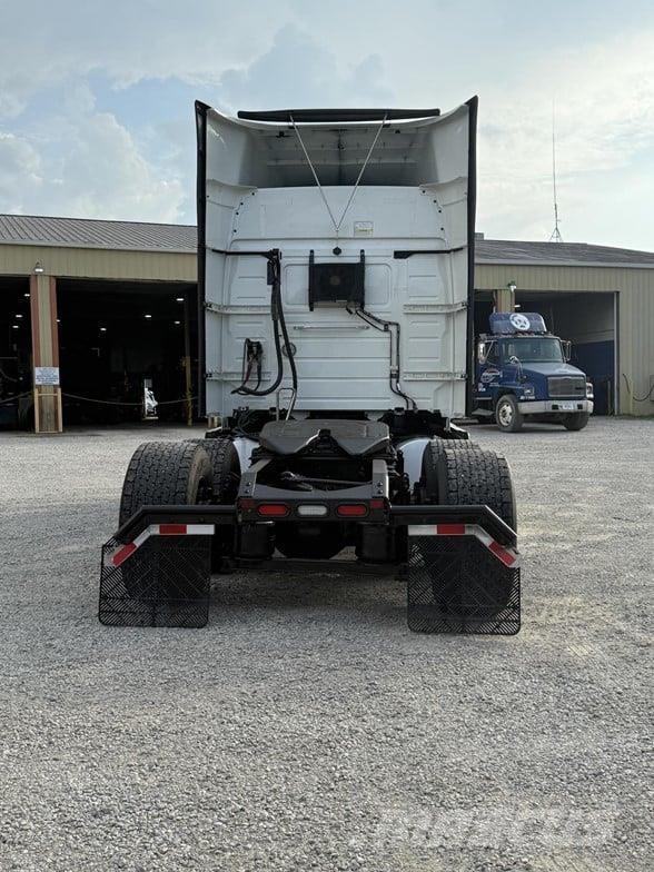 Volvo VNR64T640 Prime Movers