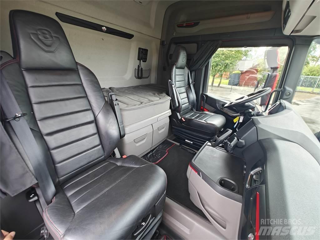 Scania R580 Prime Movers