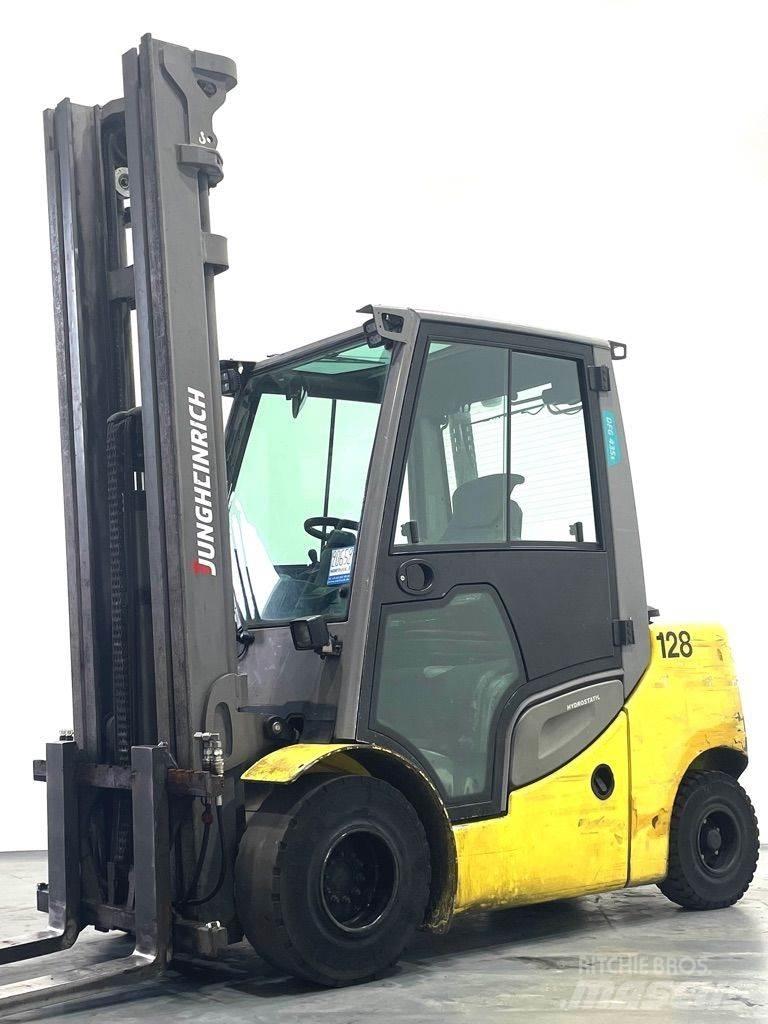 Jungheinrich DFG 435s Diesel trucks