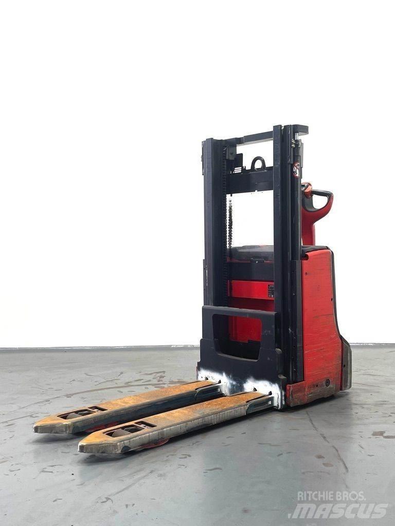 Linde D06-1160 Pedestrian stacker