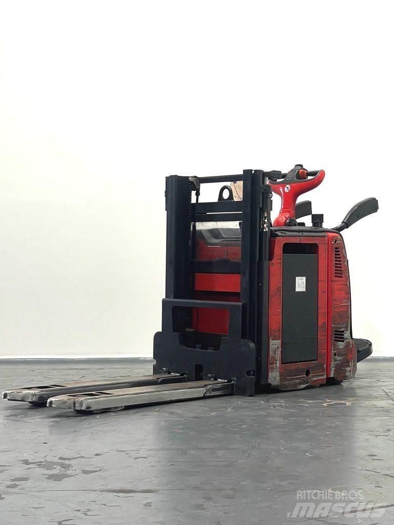 Linde D12AP-133 Pedestrian stacker