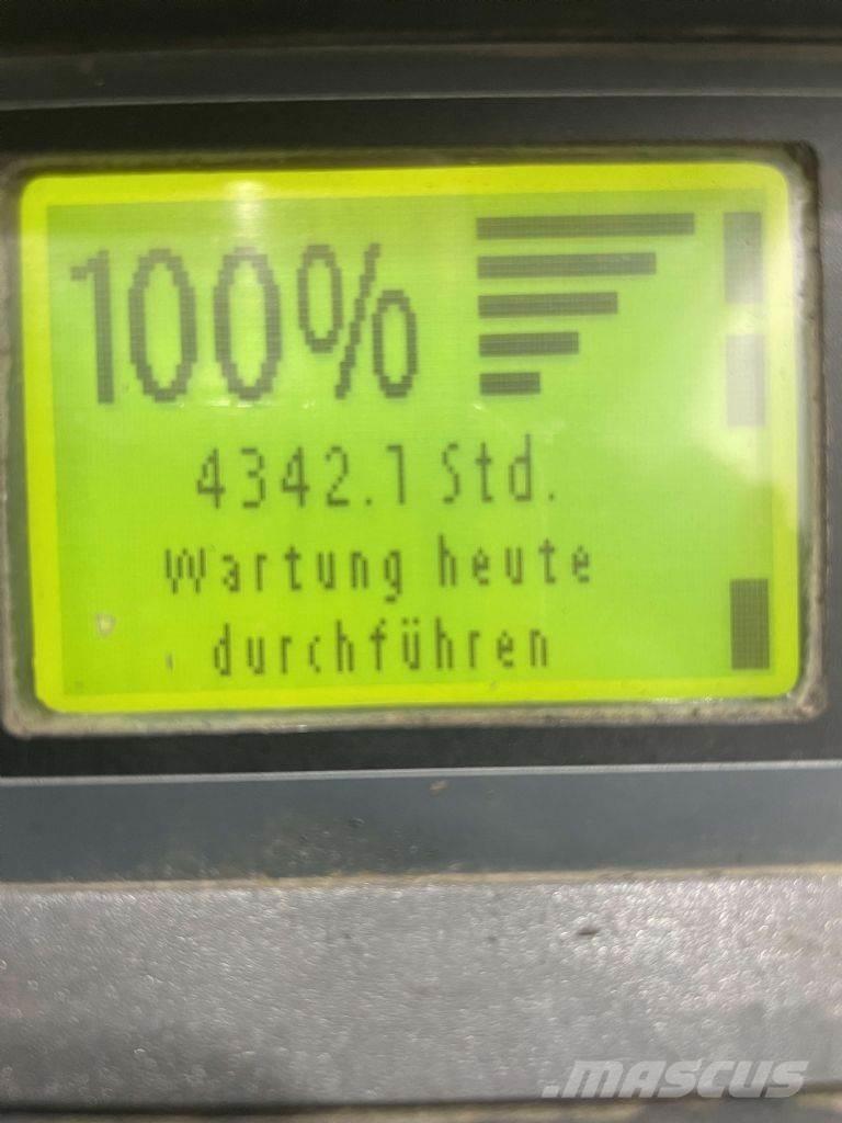 Linde D12AP-133 Pedestrian stacker