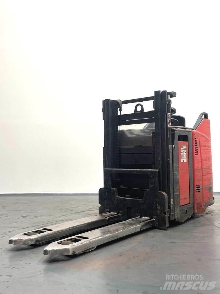 Linde D12HPSP-133 Pedestrian stacker
