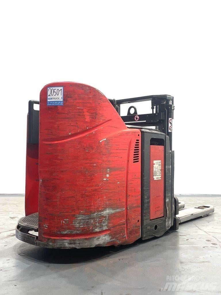 Linde D12HPSP-133 Pedestrian stacker