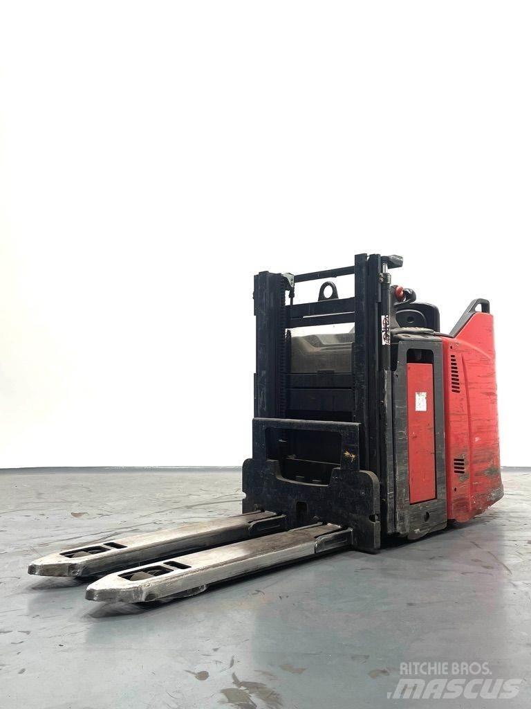 Linde D12HPSP-133 Pedestrian stacker