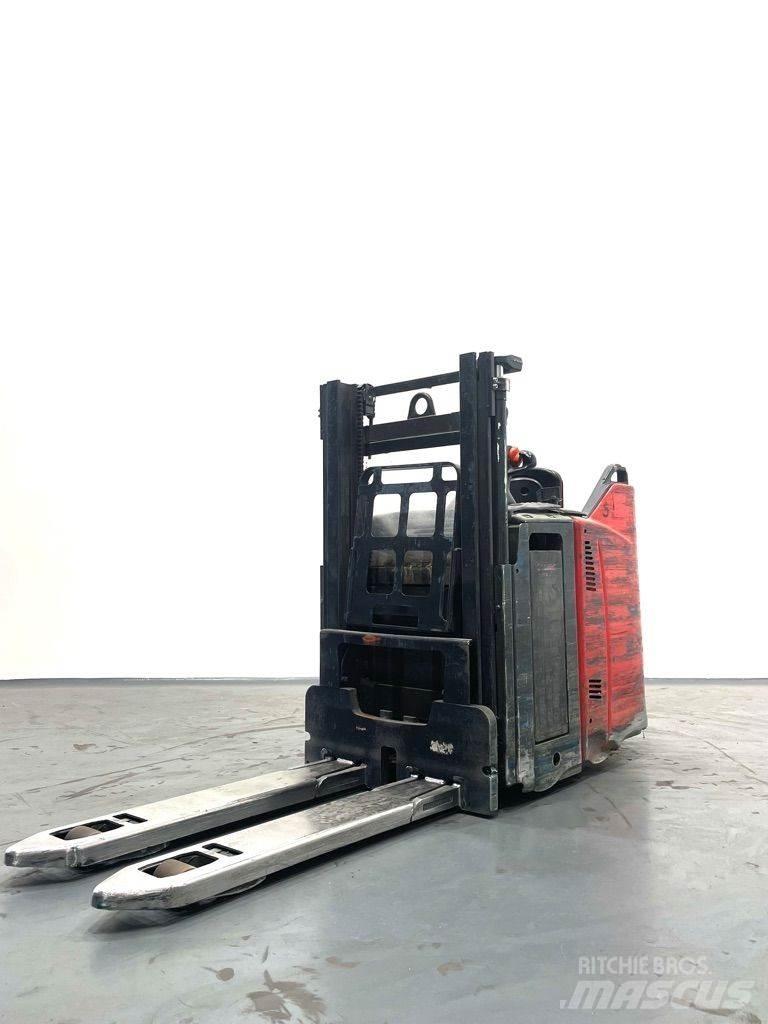 Linde D12HPSP-133 Pedestrian stacker