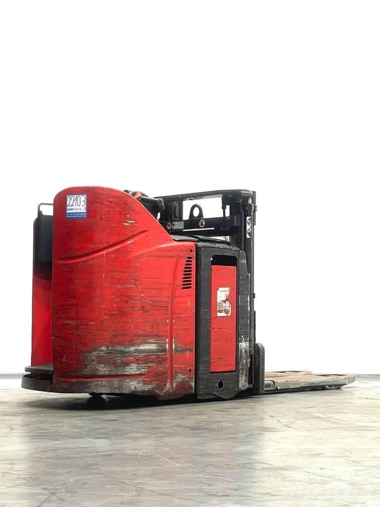 Linde D12HPSP-133 Pedestrian stacker