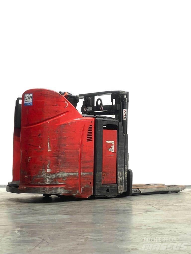 Linde D12HPSP-133 Pedestrian stacker
