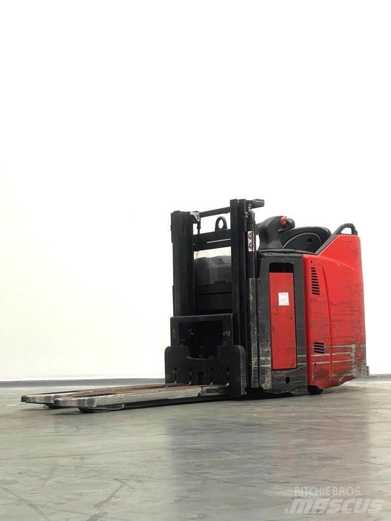 Linde D12HPSP-133 Pedestrian stacker