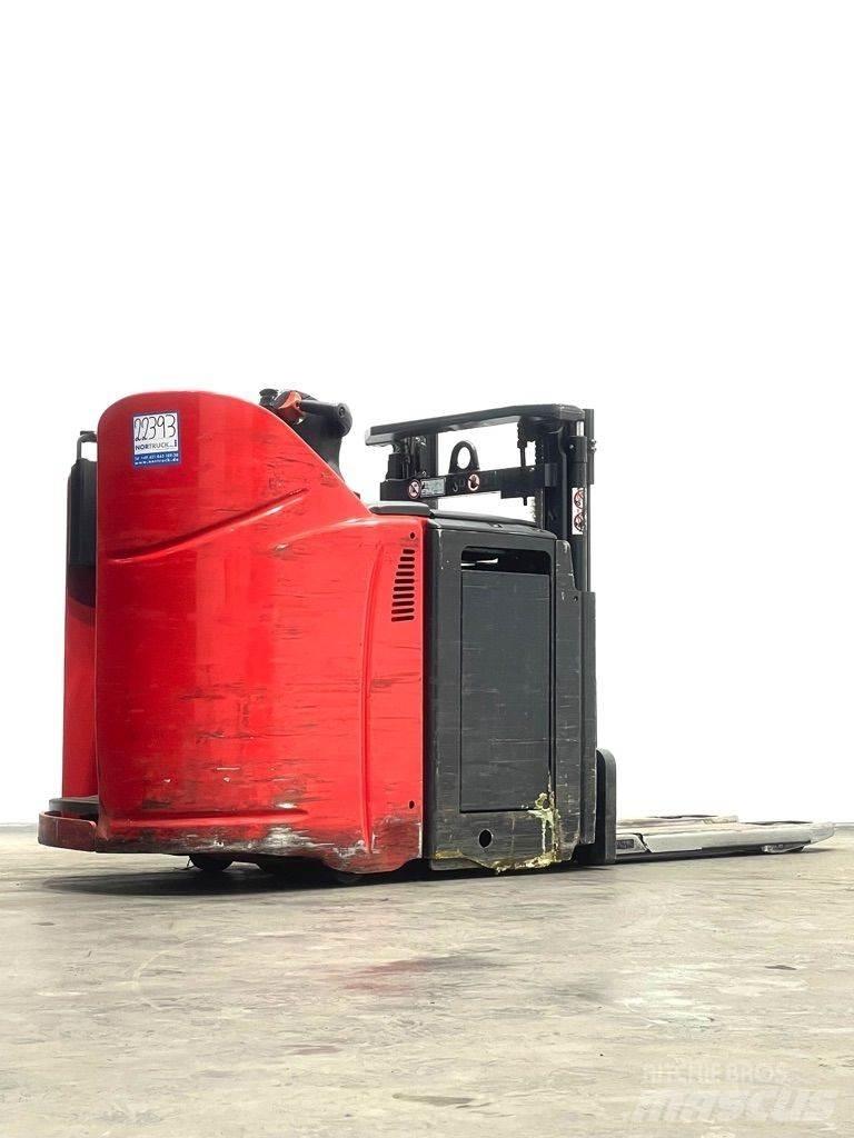 Linde D12HPSP-133 Pedestrian stacker