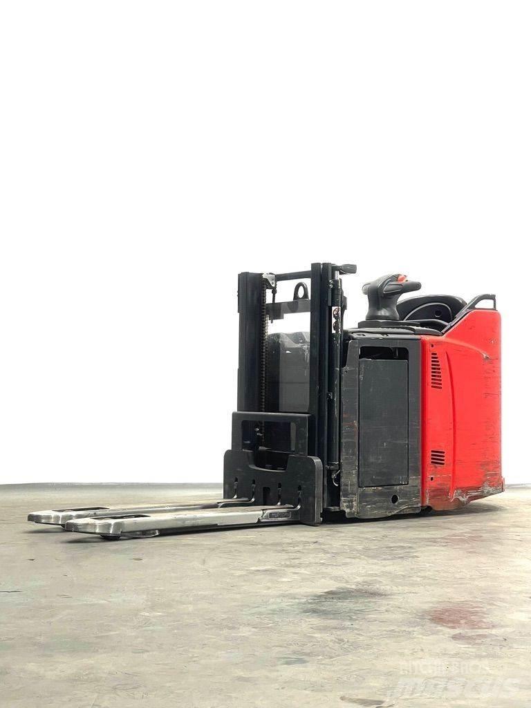 Linde D12HPSP-133 Pedestrian stacker