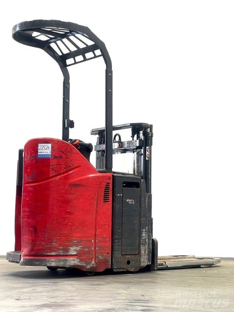 Linde D12HPSP-133 Pedestrian stacker
