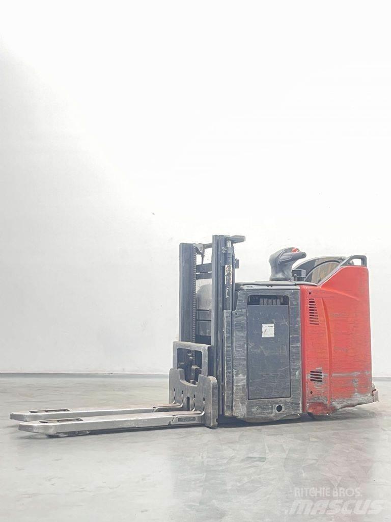 Linde D12HPSP-133 Pedestrian stacker