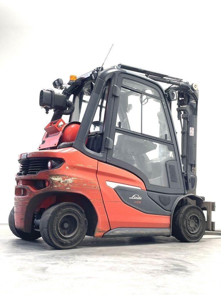 Linde H25T-01 LPG trucks