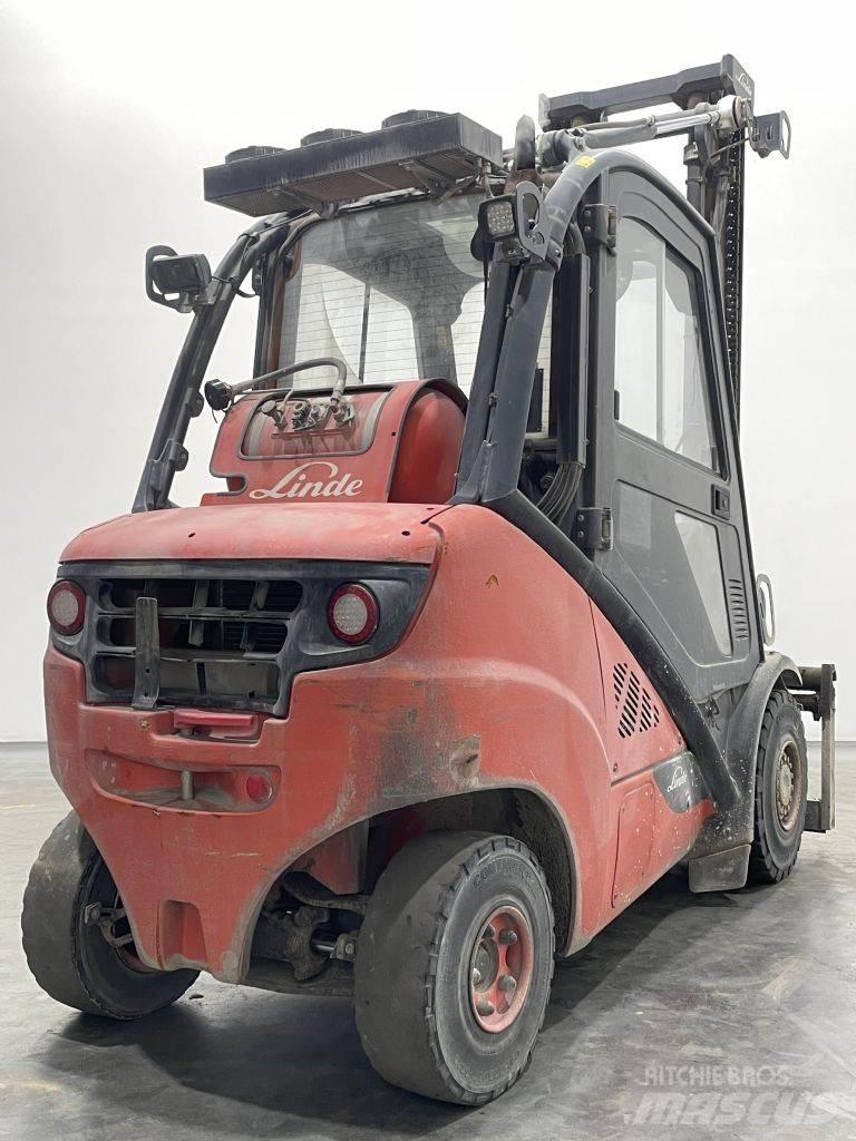 Linde H35T-02-393 LPG trucks