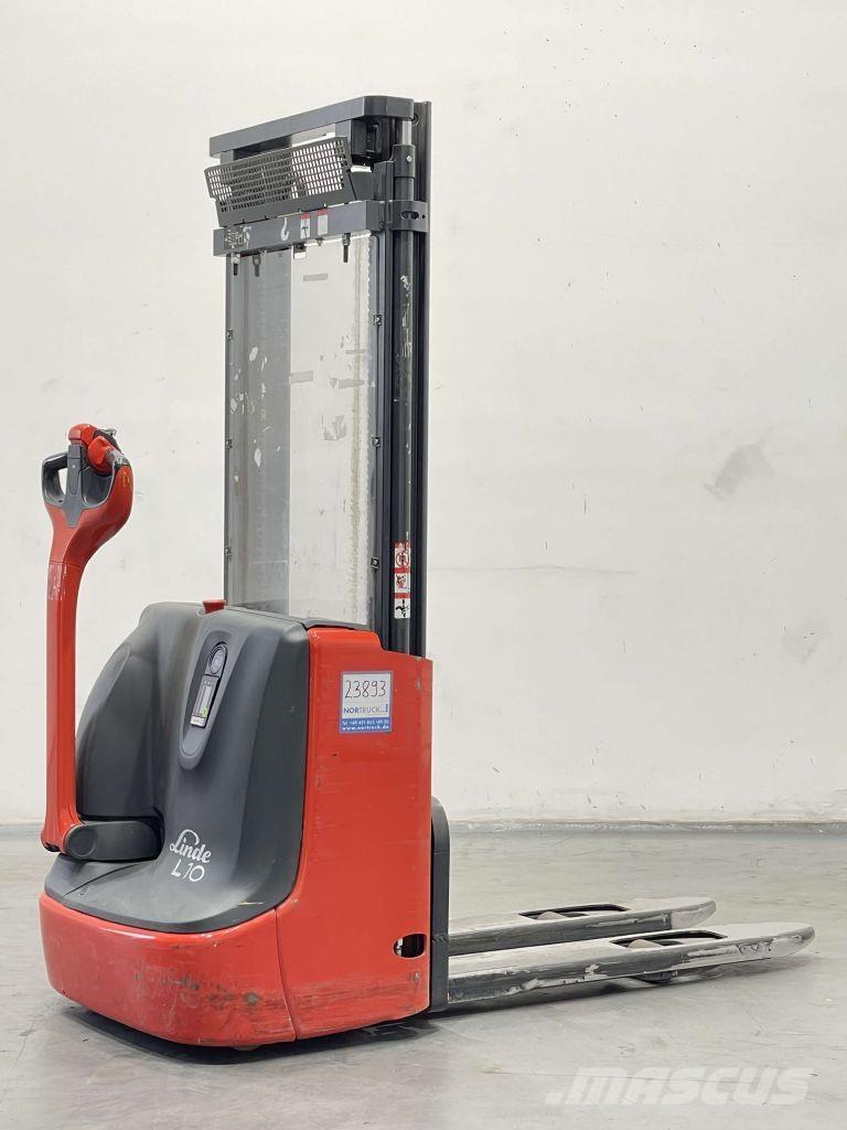 Linde L10-1172 Pedestrian stacker