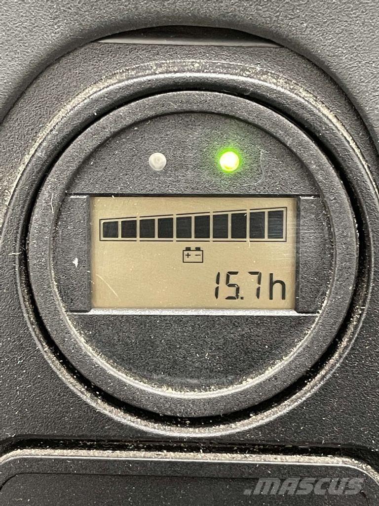 Linde L10B-1172 Pedestrian stacker