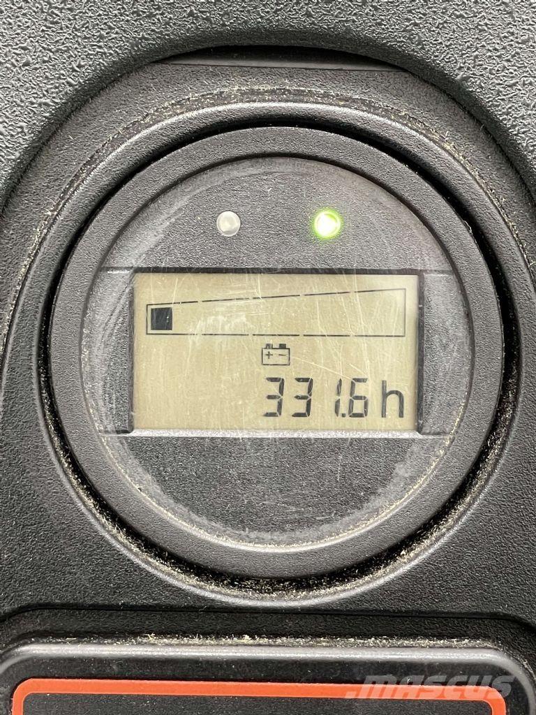 Linde L12i-1172 Pedestrian stacker