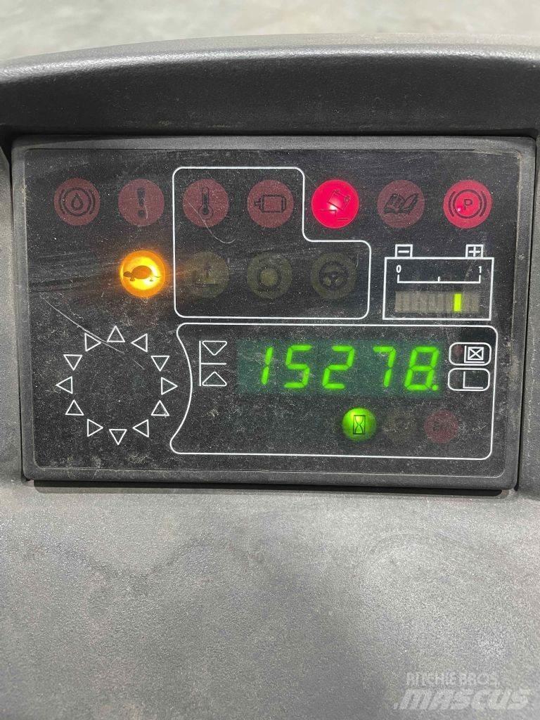 Linde R14-115 Reach truck
