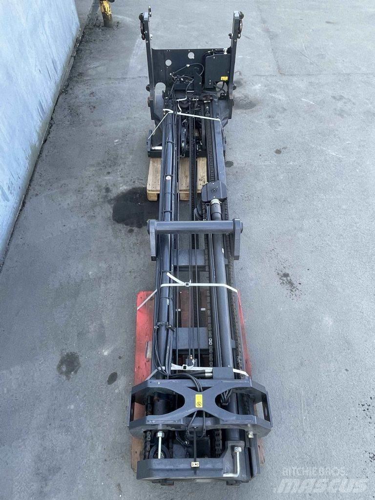 Linde R16HD-01-1120 Reach truck